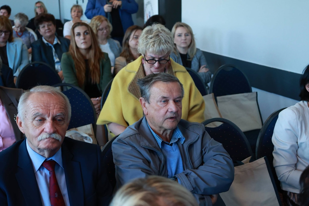Opolszczyzna się starzeje. Seniorzy nie mogą czekać, aż skończą się konferencje