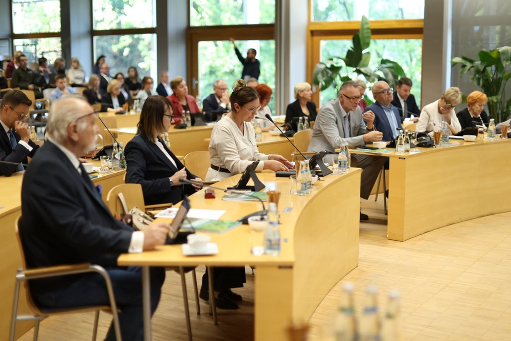 Czochara ogłasza katastrofę. Marszałek mówi: porodówka zostaje