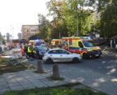 Zderzenie aut w centrum Opola. Samochód potrącił pieszą przy przejściu
