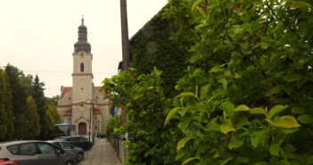 Pok&oacute;j prosi o pok&oacute;j. Wielka muzyka, wsp&oacute;lna modlitwa i pomoc małej Poli