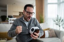 Mecz w telefonie: transmisja, wyniki i statystyki. Z czego korzysta dziś kibic poza telewizją? Mecz w telefonie: transmisja, wyniki i statystyki. Z czego korzysta dziś kibic poza telewizją?