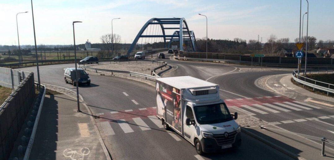 Poprawią krytykowane rondo w Czarnowąsach. Koniec z zawracaniem w drodze do Dobrzenia