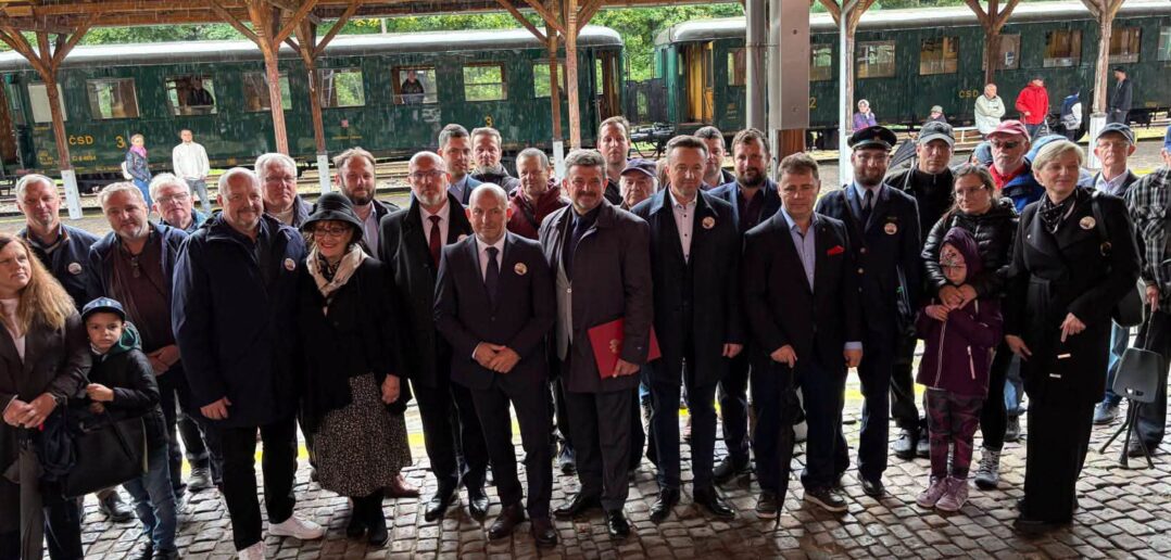 Głuchołazy kolejowe. P&oacute;łtora wieku podr&oacute;ży i zbyt wiele lat czekania