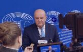 Buła o pracy, której nie oglądamy. Ale potem odczuwamy jej skutki Buła o pracy, której nie oglądamy. Ale potem odczuwamy jej skutki