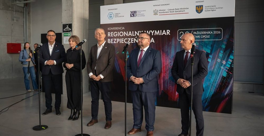 Kto kształtuje poglądy dzieci? W Opolu o radykalizacji młodzieży i bezpieczeństwie w sieci Kto kształtuje poglądy dzieci? W Opolu o radykalizacji młodzieży i bezpieczeństwie w sieci