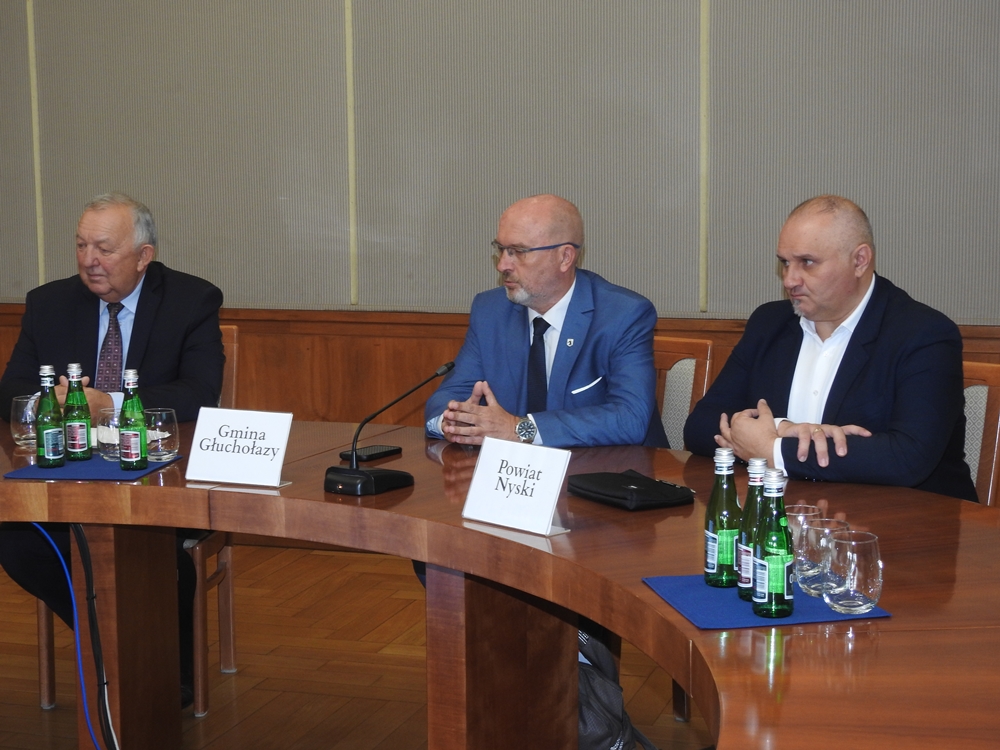 Powódź trwała kilka dni. Odbudowa potrwa lata. Kolejne 16,6 mln zł dla opolskich samorządów