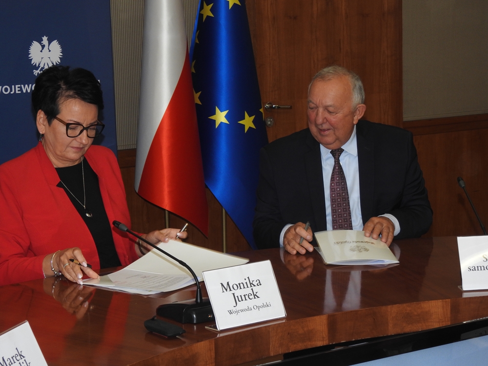 Powódź trwała kilka dni. Odbudowa potrwa lata. Kolejne 16,6 mln zł dla opolskich samorządów