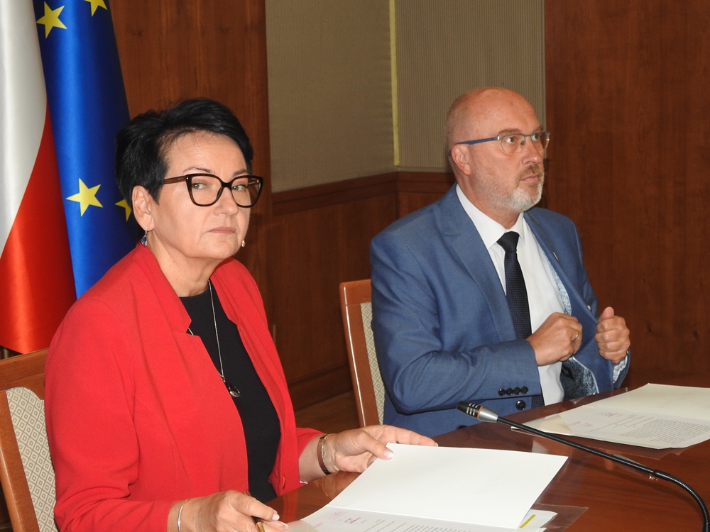 Powódź trwała kilka dni. Odbudowa potrwa lata. Kolejne 16,6 mln zł dla opolskich samorządów