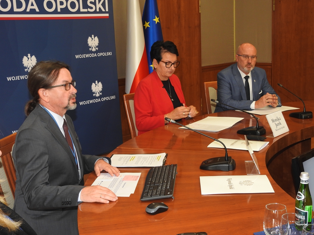 Powódź trwała kilka dni. Odbudowa potrwa lata. Kolejne 16,6 mln zł dla opolskich samorządów