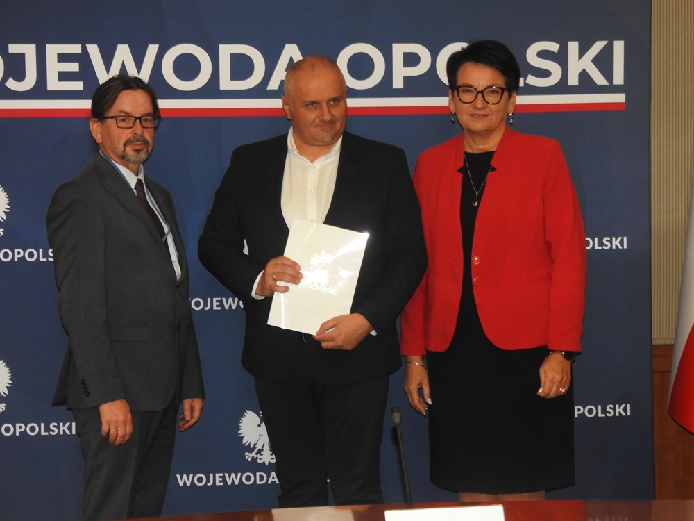 Powódź trwała kilka dni. Odbudowa potrwa lata. Kolejne 16,6 mln zł dla opolskich samorządów