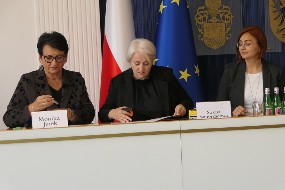 Dodatkowe 9,27 mln zł na drogi Opolszczyzny. Pieniądze trafią na 17 remontów