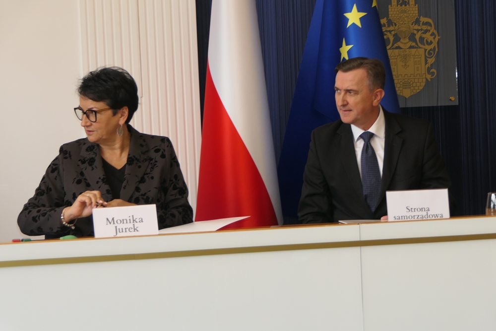 Dodatkowe 9,27 mln zł na drogi Opolszczyzny. Pieniądze trafią na 17 remontów
