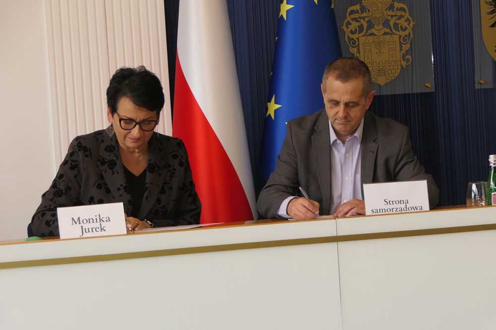 Dodatkowe 9,27 mln zł na drogi Opolszczyzny. Pieniądze trafią na 17 remontów