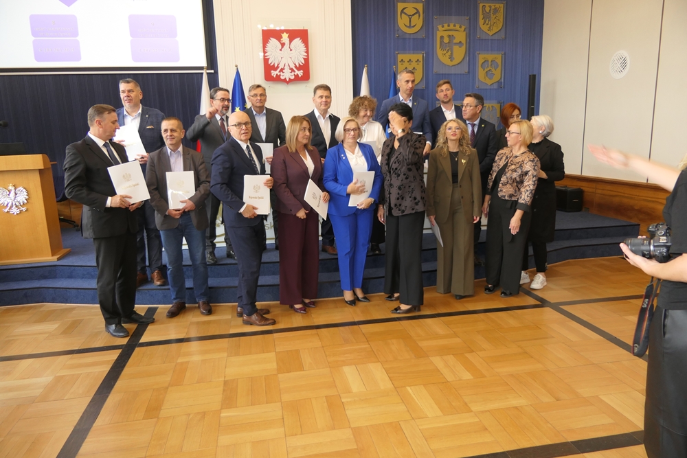Dodatkowe 9,27 mln zł na drogi Opolszczyzny. Pieniądze trafią na 17 remontów