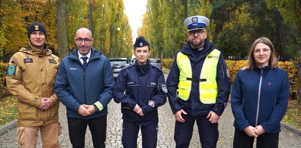 Na cmentarz dojedźmy spokojnie. Pośpiech, alkohol i chwila nieuwagi mogą kosztować życie Na cmentarz dojedźmy spokojnie. Pośpiech, alkohol i chwila nieuwagi mogą kosztować życie