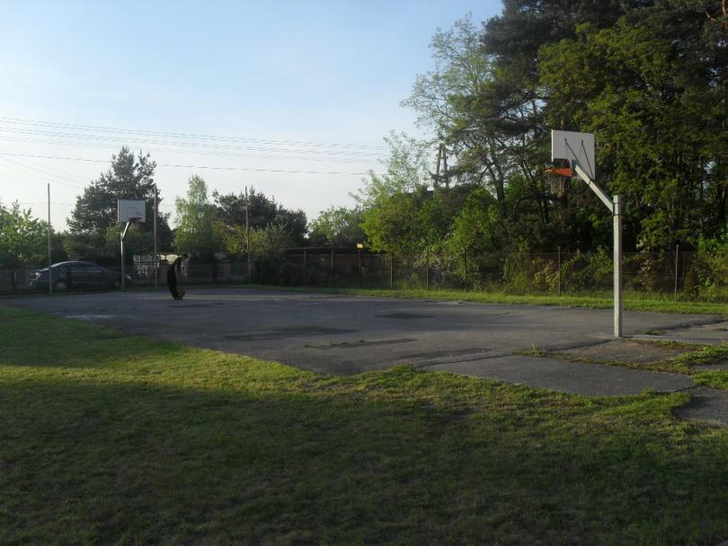 W Suchym Borze odnowiono boisko sportowe. Otwarcie w sobotę